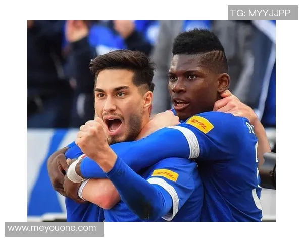 沙尔克04遭遇连胜纪录终结,德甲霸主地位或受挑战 沙尔克04遭遇连胜纪录终结,德甲霸主地位或受挑战