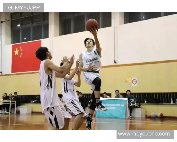 深圳篮球队在奥运会中的默契配合与战术执行点评分析 深圳篮球队在奥运会中的默契配合与战术执行点评分析